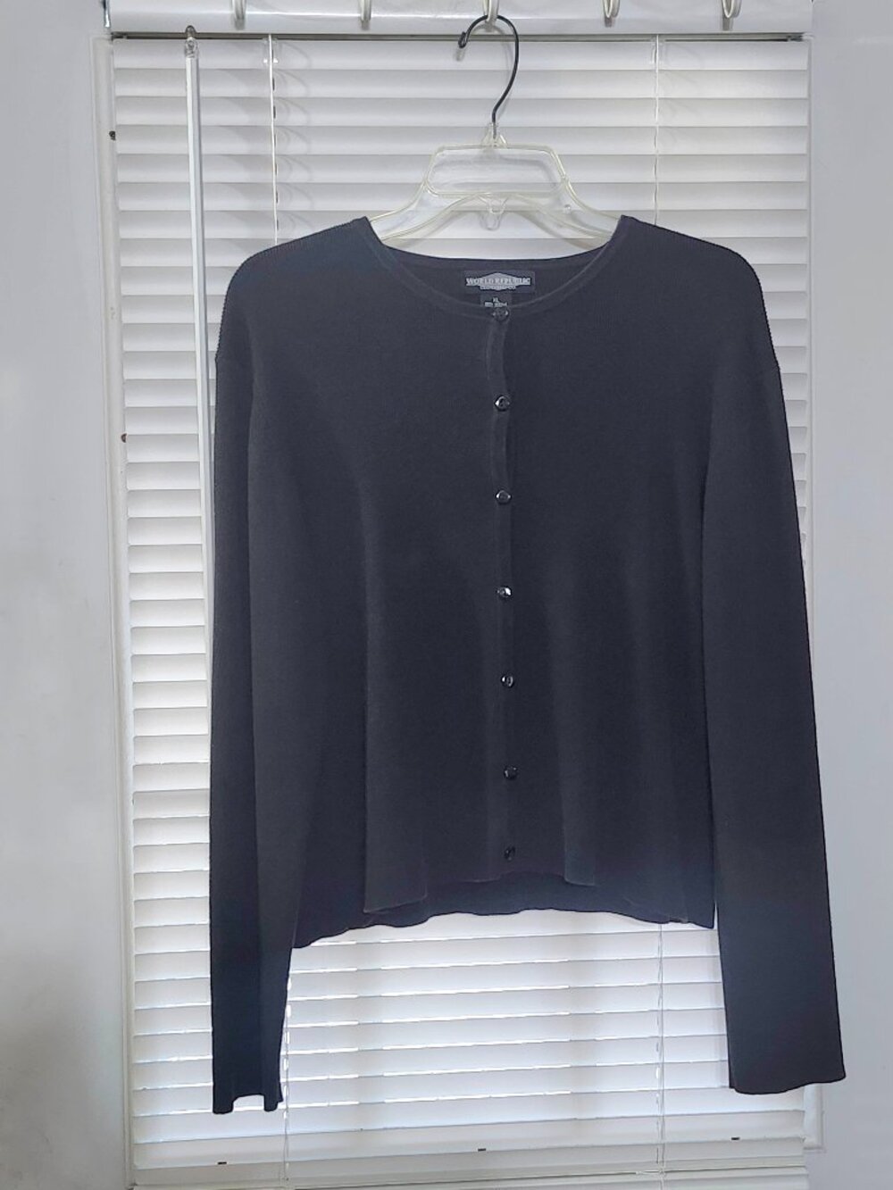 World Republican womans cardgian button front sweater  size XL